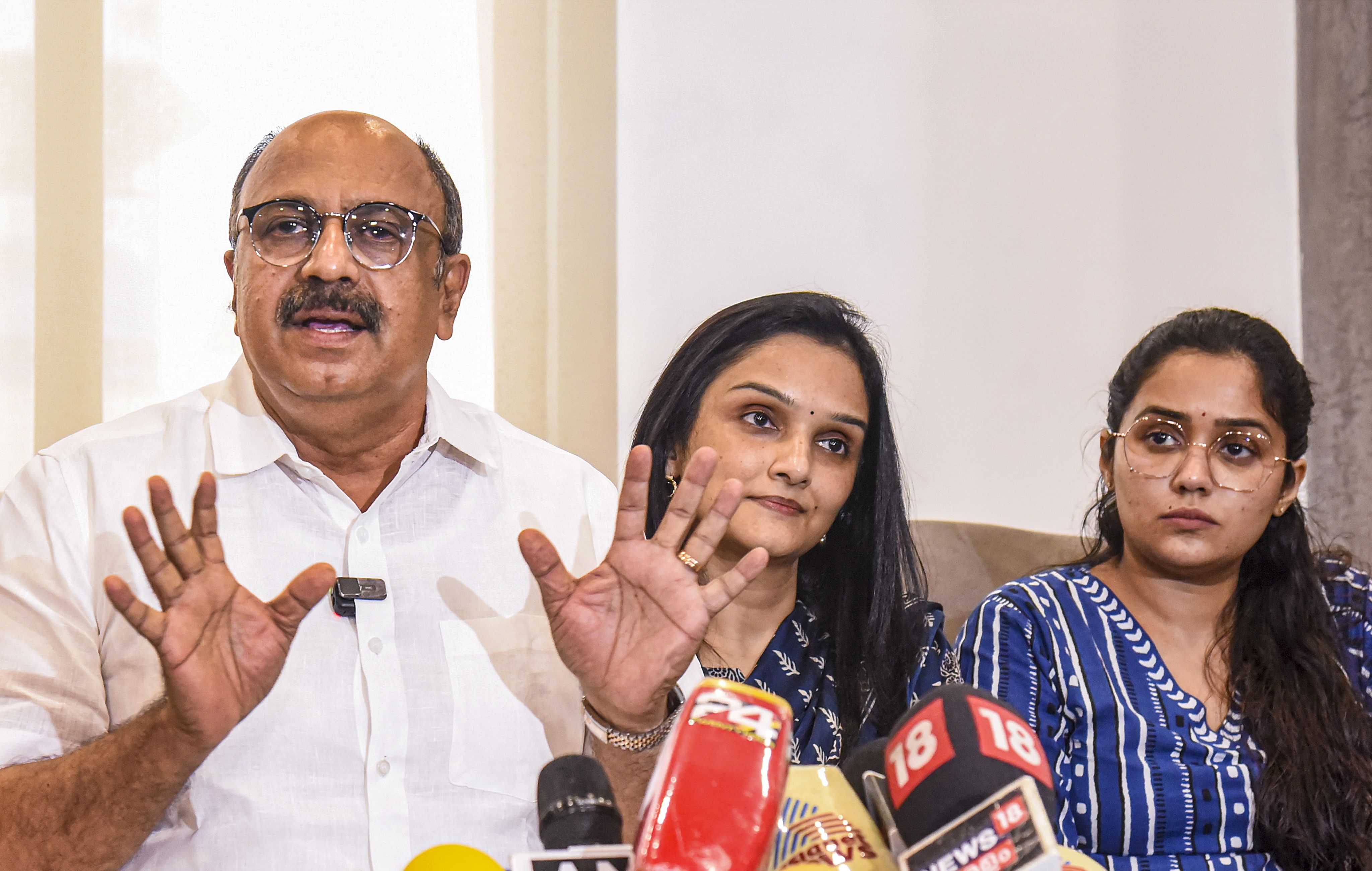 General Secretary of Association of Malayalam Movie Artists (AMMA) Siddique with actors Jomol and Ananya addresses the media on the Justice Hema Committee report, in Kochi, Friday, Aug. 23, 2024. Credit: PTI File Photo