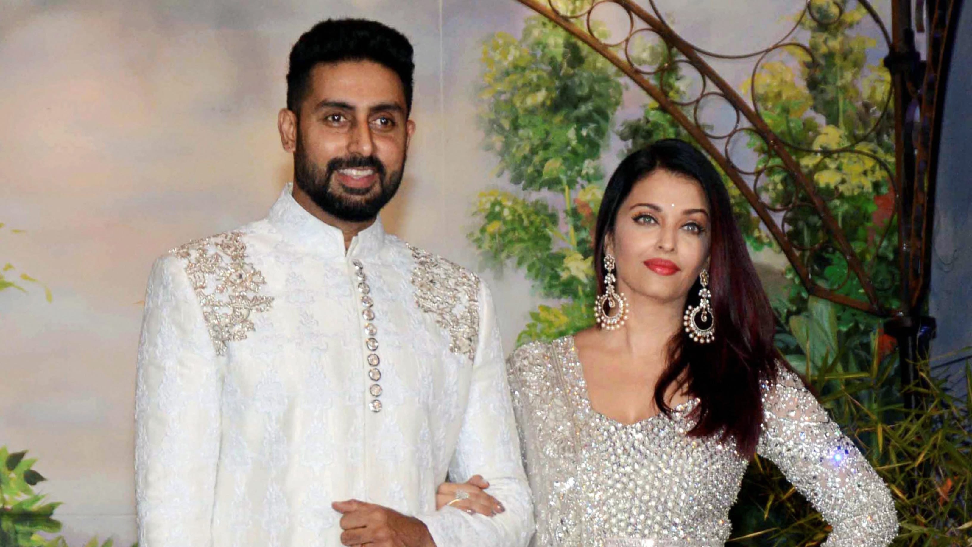 Bollywood actors Abhishek Bachchan and wife Aishwarya Rai Bachchan. Credit: PTI File Photo